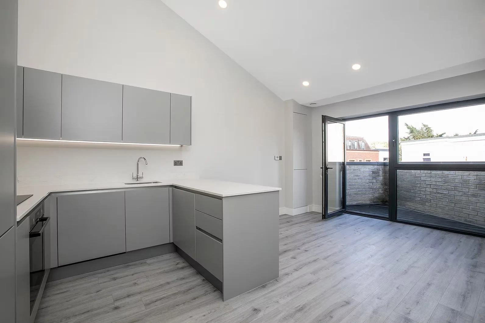 Edward Road — Coulsdon, London, photo 11