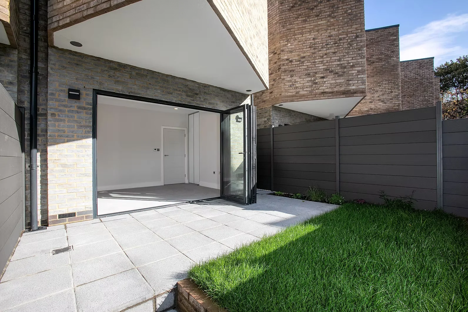 Edward Road — Coulsdon, London, photo 13