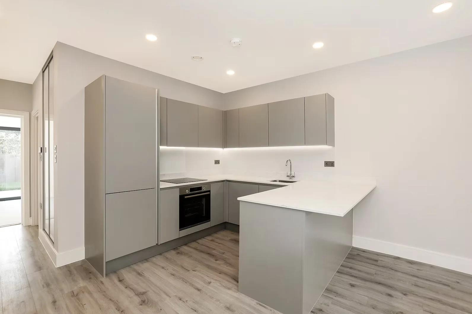 Edward Road — Coulsdon, London, photo 6