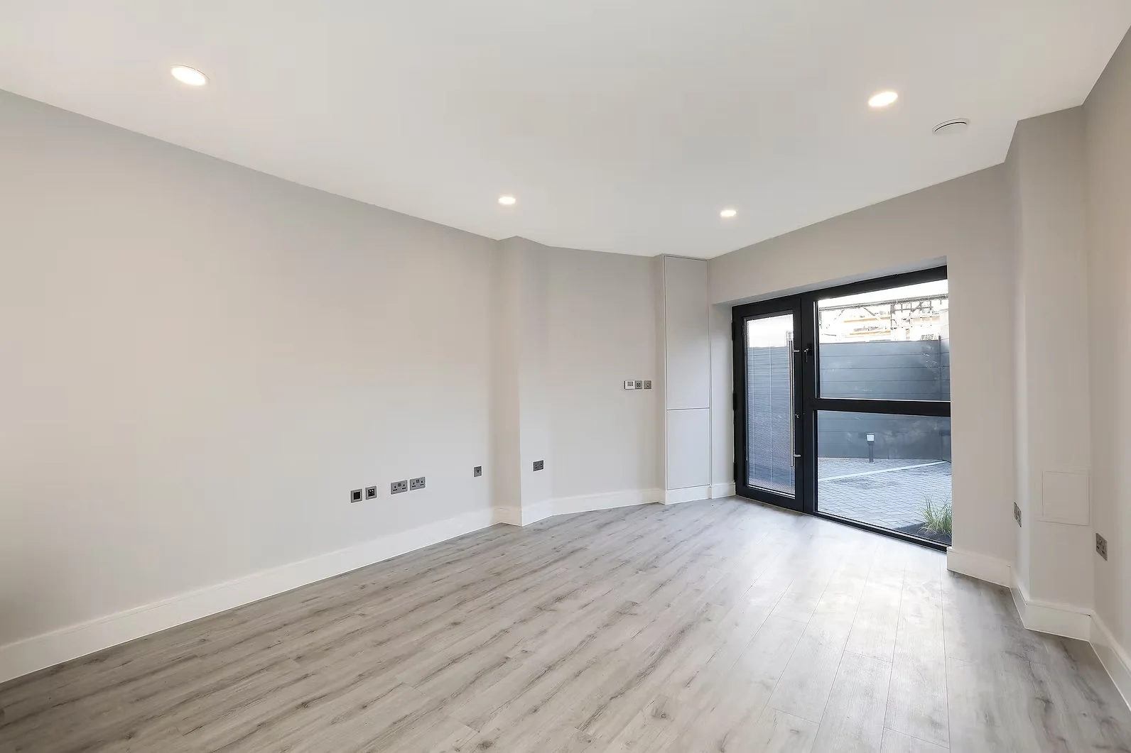 Edward Road — Coulsdon, London, photo 7