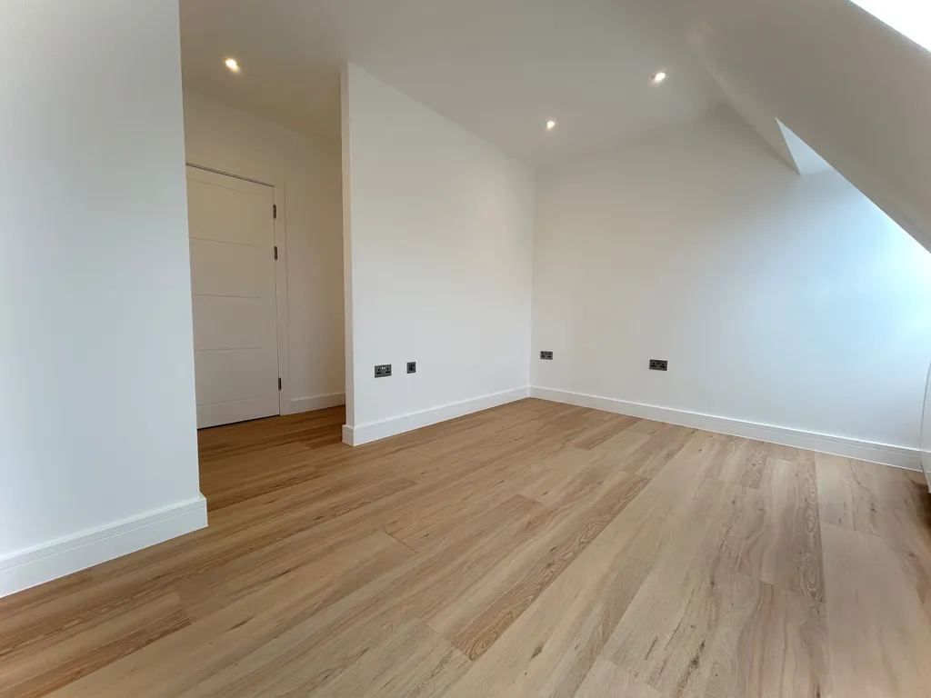Manor Road — Wallington, London, photo 4
