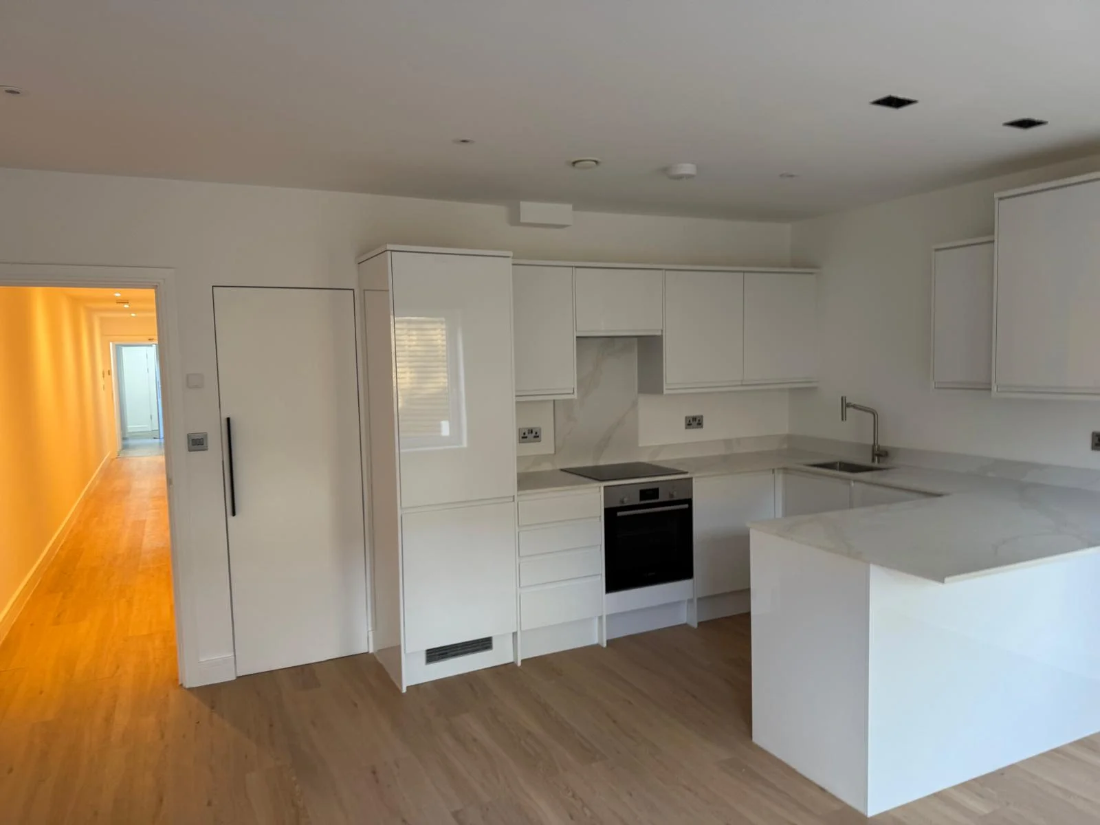 Manor Road — Wallington, London, photo 8