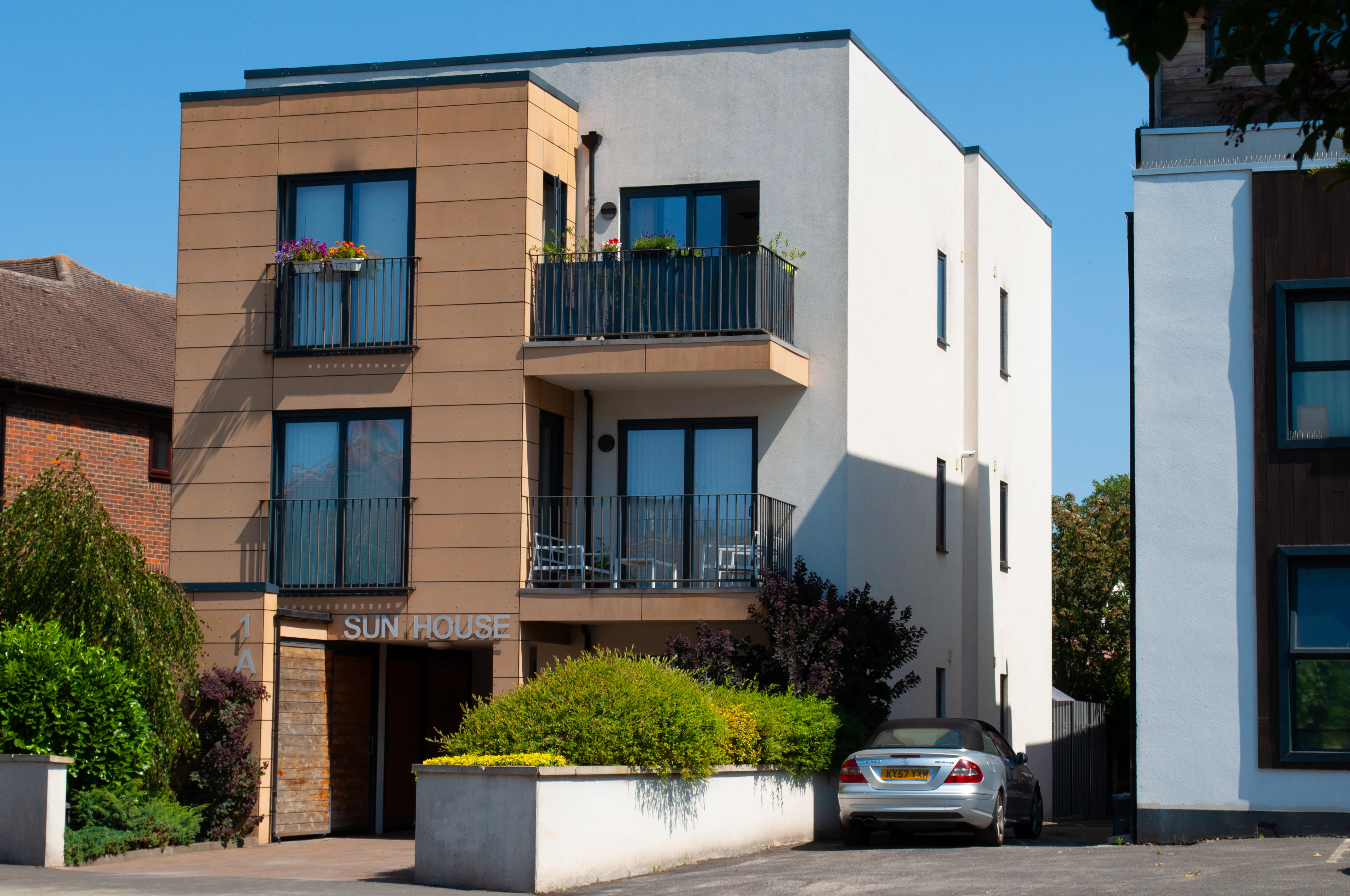 Sun House — Croydon, London, photo 1
